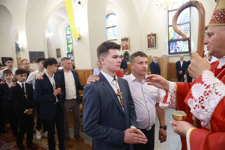 Bierzmowanie w Marcinkowicach