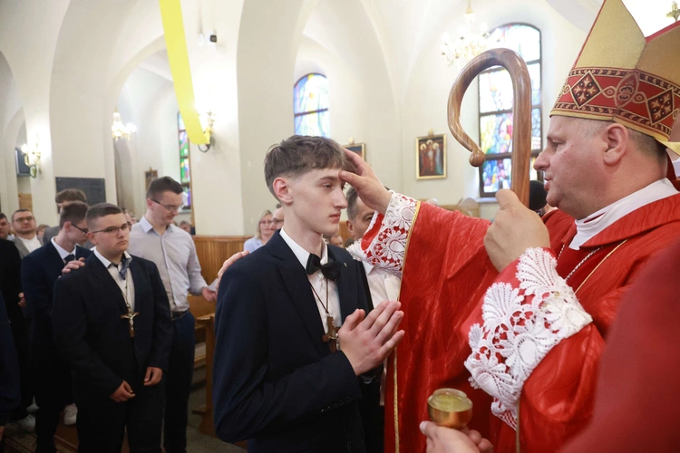 Bierzmowanie w Marcinkowicach