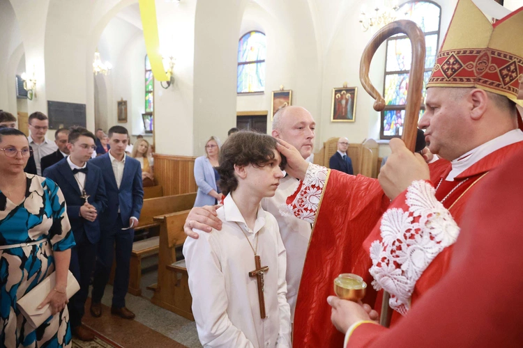 Bierzmowanie w Marcinkowicach