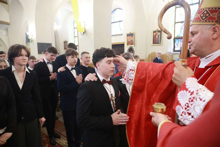 Bierzmowanie w Marcinkowicach