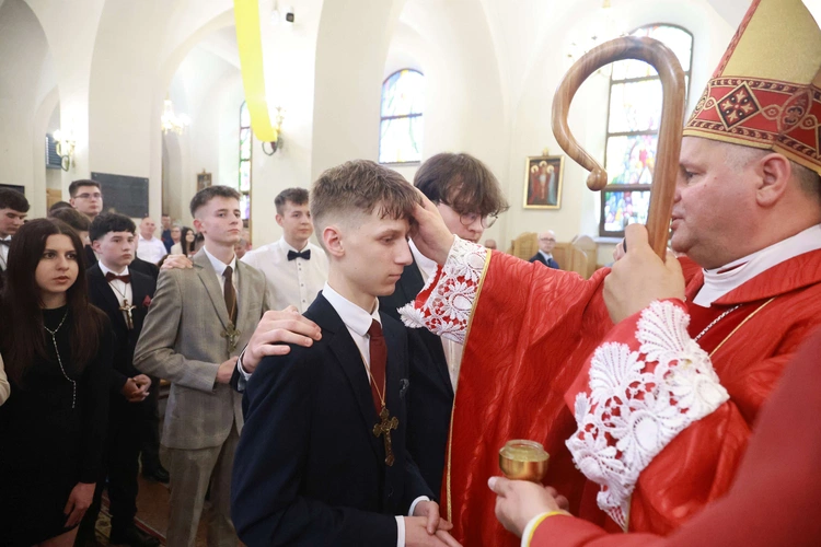 Bierzmowanie w Marcinkowicach