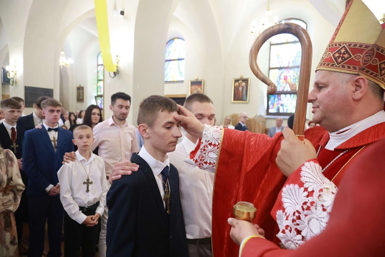 Bierzmowanie w Marcinkowicach