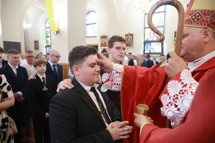 Bierzmowanie w Marcinkowicach