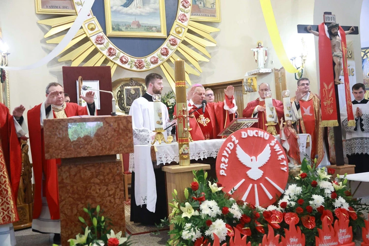 Bierzmowanie w Marcinkowicach