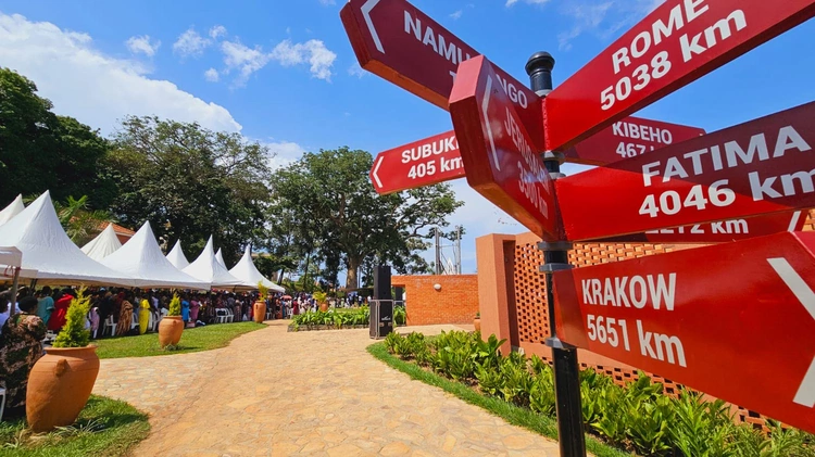 Mimo próby zamachu bombowego, ruszyły uroczystości w sanktuarium męczenników Afryki