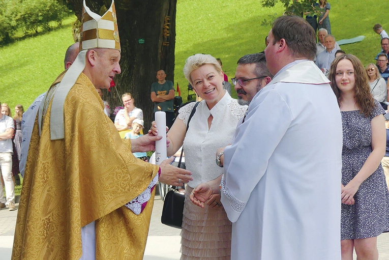  Przed wakacjami oazowicze znów spotkają się z bp. Romanem Pindlem.