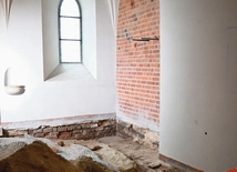 Ostatnio prace badawcze prowadzone  były w kruchcie przy głównym wejściu  do świątyni.