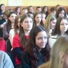 Młodzież wypełniła po brzegi  aulę MCDN  w Tarnowie.
