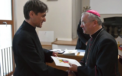 Niektórzy księża wikarzy po raz pierwszy w życiu pokierują parafiami. Administratorem w Lubiszynie został ks. Mariusz Szafryk.