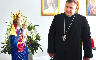 Odnaleziony zabytek zaprezentowano 26 maja w sali papieskiej  przy katedralnej plebanii. Zanim na nowo znajdzie się w katedrze planowane są badania  oraz konserwacja. Wcześniej  dla figury musi też powstać karta zabytku. Madonna z Dzieciątkiem będzie najstarszym dziełem w XIII-wiecznej katedrze.  Grupa pasyjna z belki tęczowej pochodzi z końca XV wieku.