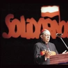 Prymas Józef Glemp  na obchodach 25. rocznicy  powstania Regionu Mazowsze  NSZZ „Solidarność”  – Teatr Wielki w Warszawie, 2 września 2005 r.