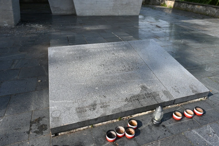 Pomnik Martyrologii Jeńców Wojennych
