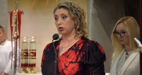 Poświęcenie sztandaru szkoły w Kowali-Stępocinie