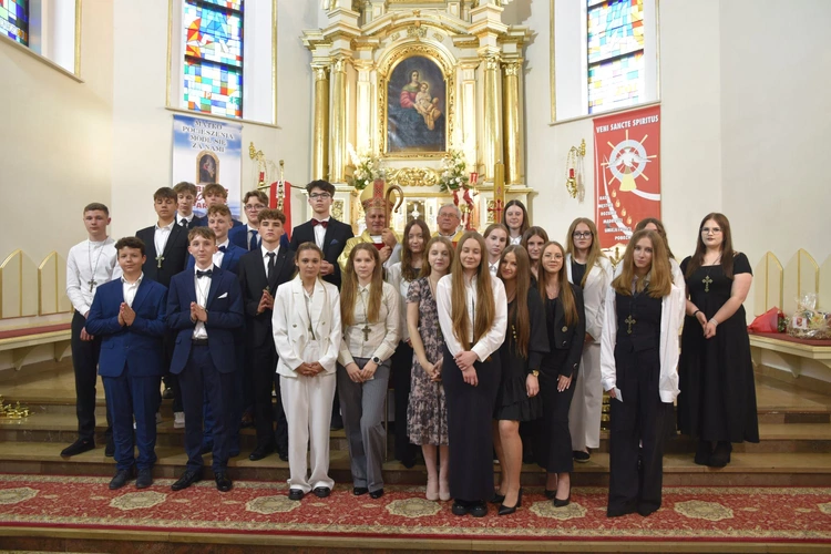 Bierzmowanie w Trzetrzewinie