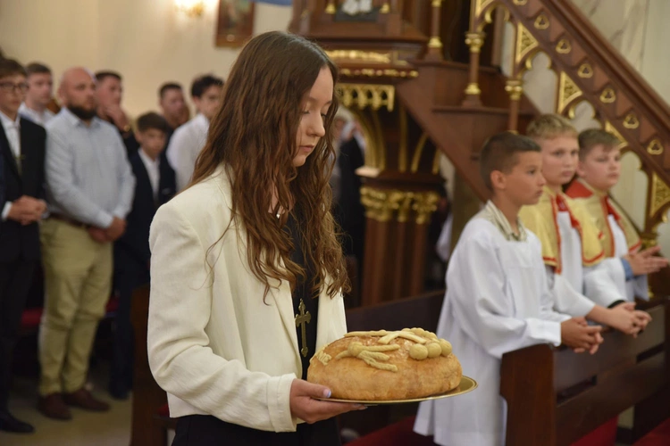 Bierzmowanie w Trzetrzewinie