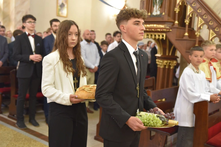 Bierzmowanie w Trzetrzewinie