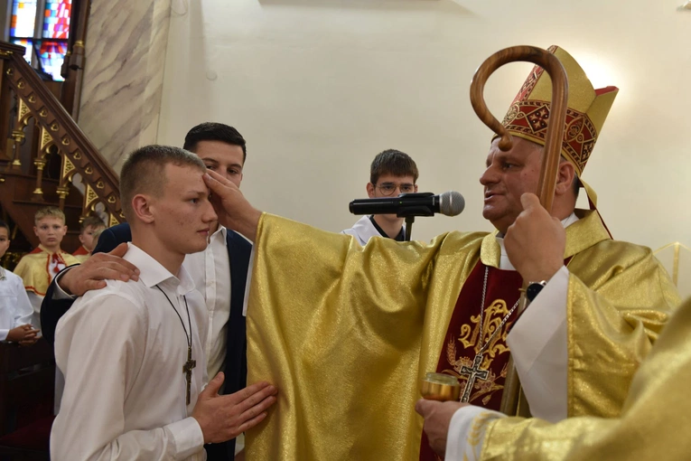 Bierzmowanie w Trzetrzewinie