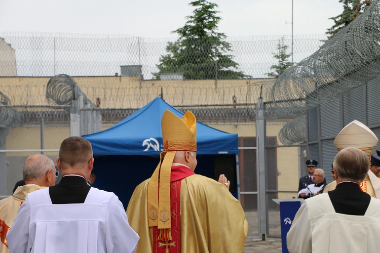 Płock. Msza św. w Zakładzie Karnym