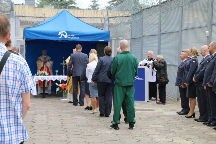 Płock. Msza św. w Zakładzie Karnym