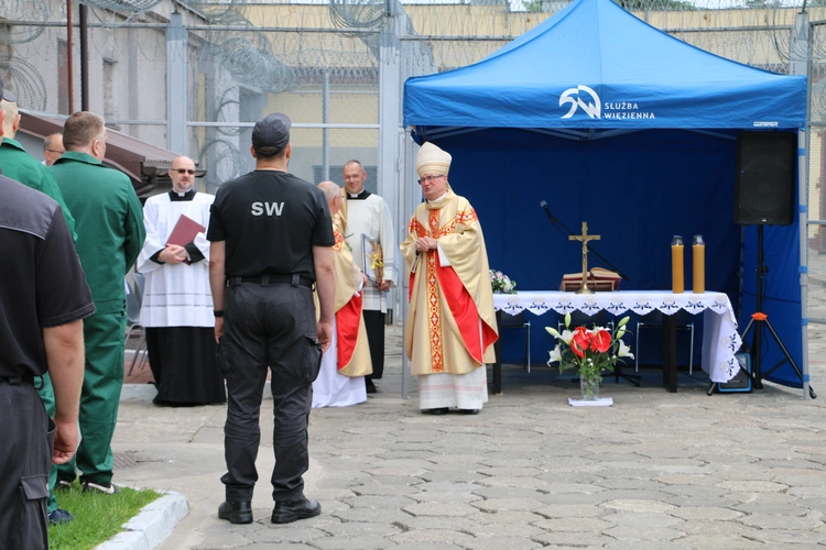Płock. Msza św. w Zakładzie Karnym