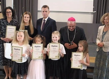Wygrali w konkursach katechetycznych