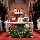 Zanurzeni w największej tajemnicy wiary - Eucharystii