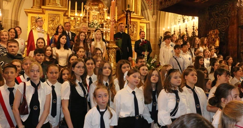 VIII Ogólnopolski Konkurs Wiedzy o Złote Lilie Jadwigi Andegaweńskiej
