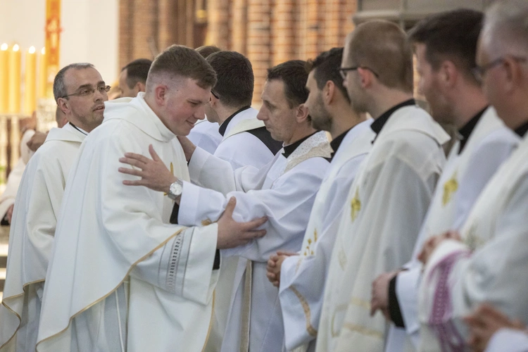 Święcenia kapłańskie na Pradze, cz. II