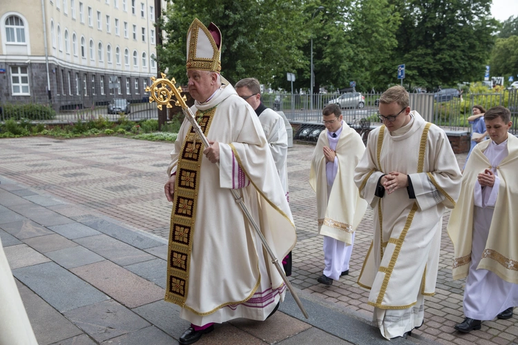 Święcenia kapłańskie na Pradze, cz. I