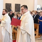 Podziękowania i dekrety nowych prezbiterów