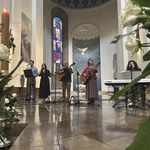 Wigilia Zesłania Ducha Świętego w katedrze Chrystusa Króla w Katowicach
