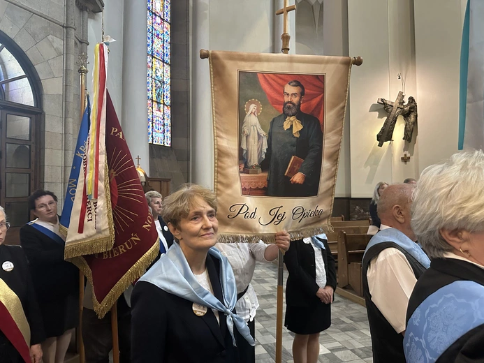 Wigilia Zesłania Ducha Świętego w katedrze Chrystusa Króla w Katowicach