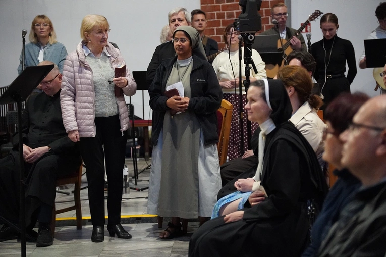 Diecezjalne czuwanie przed Zesłaniem Ducha Świętego - cz. 1.
