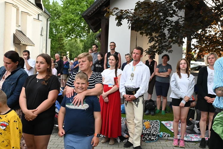 Papież przejechał, oni przeszli