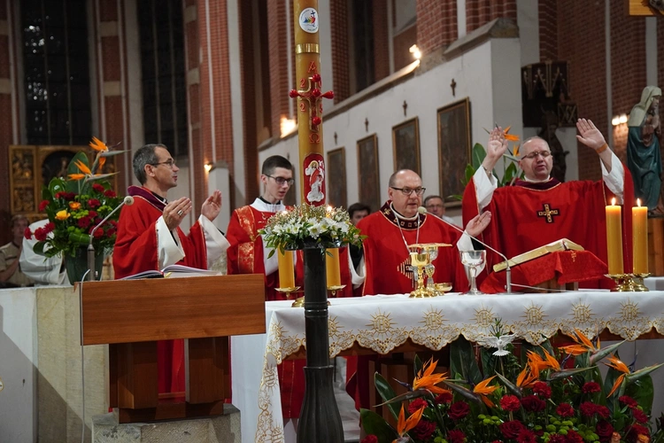 Diecezjalne czuwanie przed Zesłaniem Ducha Świętego - cz. 2.