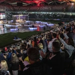 Jezus na Stadionie Legii. Msza św. z abp. Adrianem Galbasem
