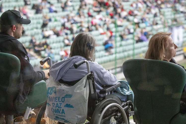 Jezus na Stadionie Legii. Uwielbienie
