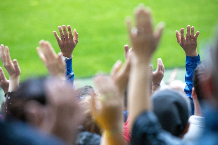 Jezus na Stadionie Legii. Uwielbienie