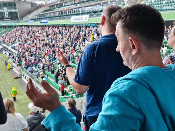 Jezus na Stadionie Legii. Uwielbienie