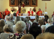 Abp Kupny: Maryja pozostaje w głębokim związku z Duchem Pocieszycielem
