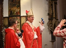 W świętą noc - Gdańsk czekał na Ducha Świętego