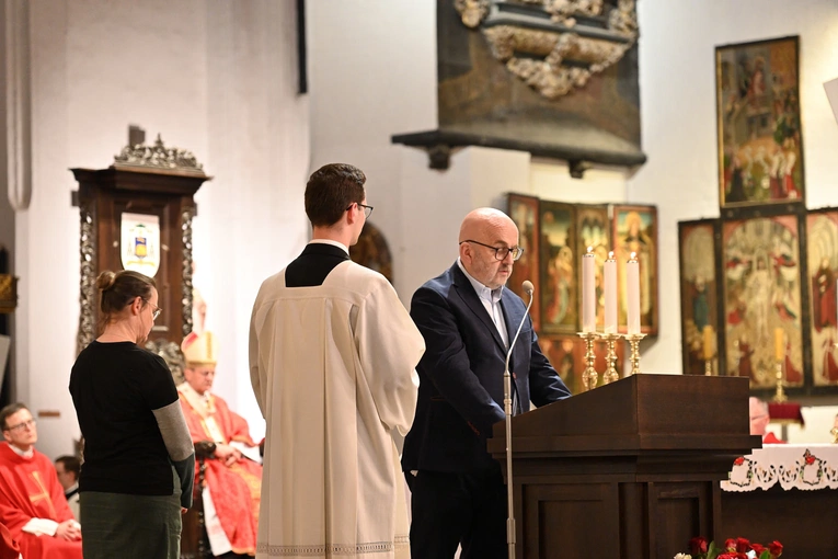 Nocna liturgia przed Zesłaniem Ducha Świętego