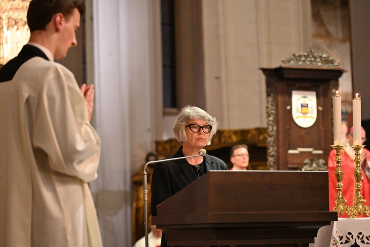 Nocna liturgia przed Zesłaniem Ducha Świętego