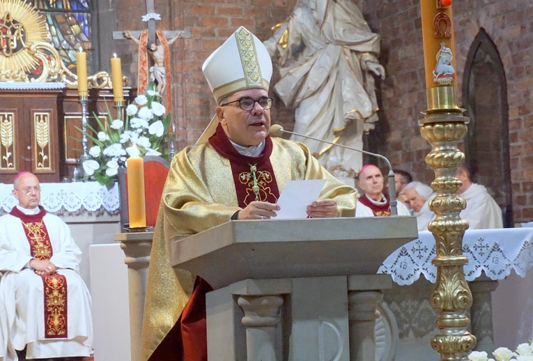 Abp Filipazzi: To Duch Święty uczynił Maryję arcydziełem wszystkich cnót, zwłaszcza pokory