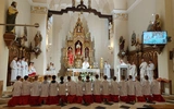 17 nowych ministrantów ma parafia Żegocina