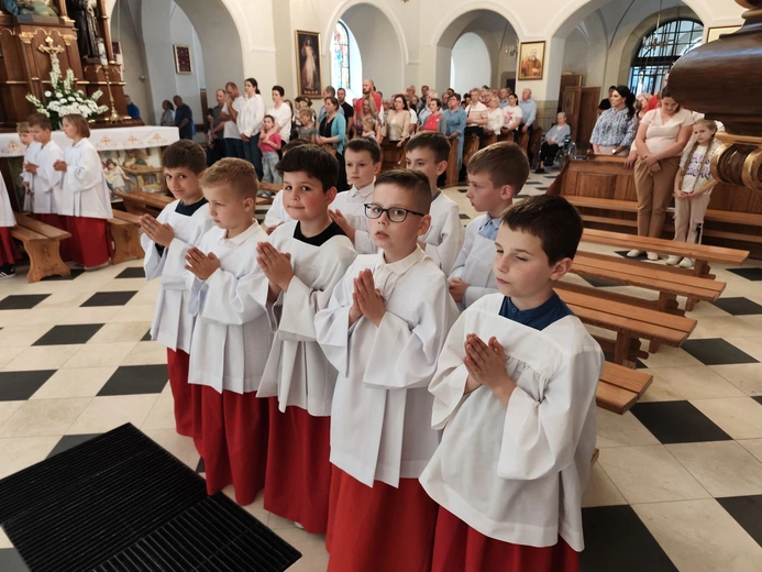 Żegocina. Nowi ministranci