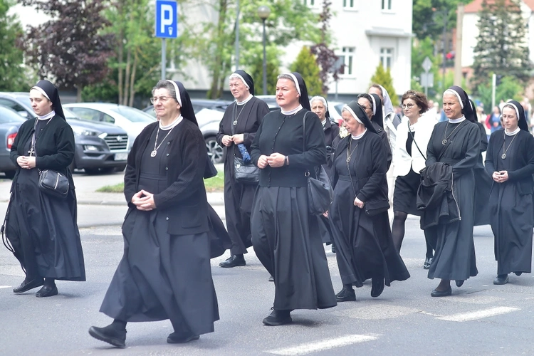 Wprowadzenie relikwii do Miejskiego Szpitala w Olsztynie