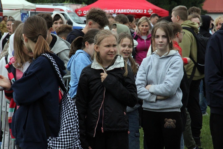 Spotkanie młodzieży w Ziębicach - występ "Wyrwanych z niewoli" i ks. Jakuba Bartczaka