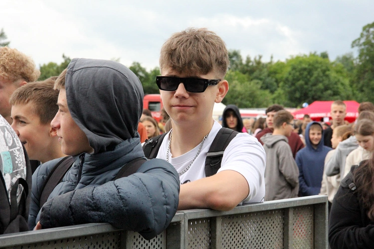 Spotkanie młodzieży w Ziębicach - występ "Wyrwanych z niewoli" i ks. Jakuba Bartczaka