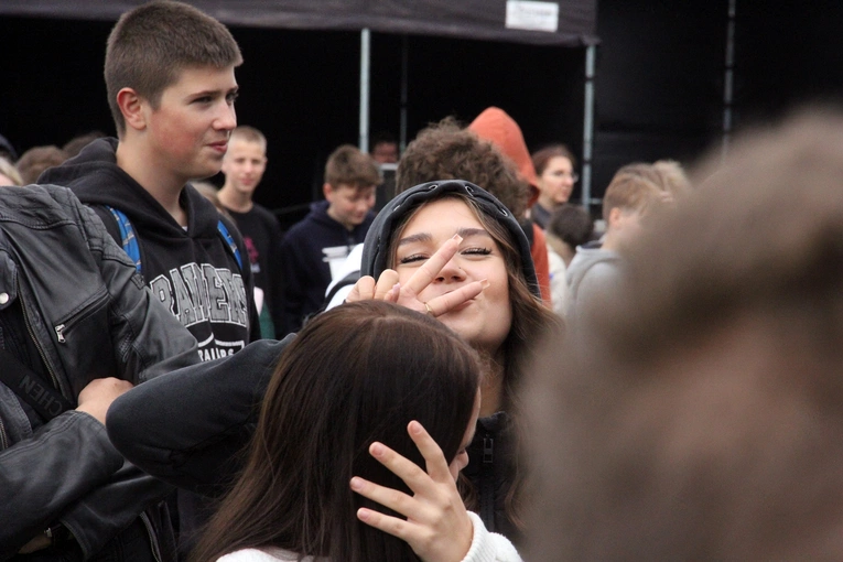 Spotkanie młodzieży w Ziębicach - występ "Wyrwanych z niewoli" i ks. Jakuba Bartczaka